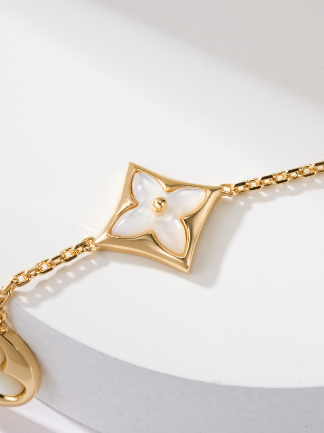 Van Cleef & Arpels Gold Flower Bracelet